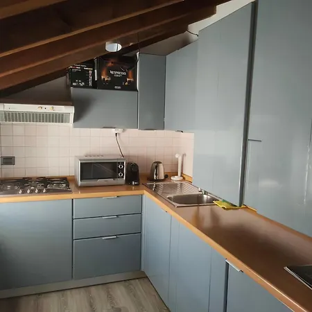 Relais + Private Parking Βερόνα