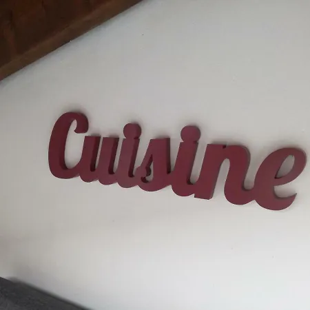 Relais + Private Parking Appartement