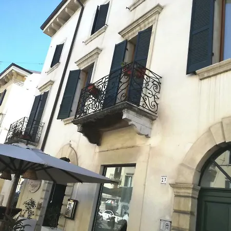 Relais + Private Parking Werona