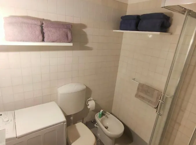 Relais + Private Parking Apartment Verona