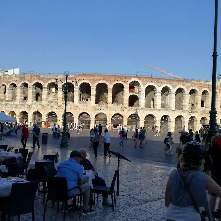 Relais + Private Parking Verona