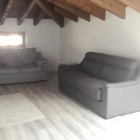 Relais + Private Parking * Verona